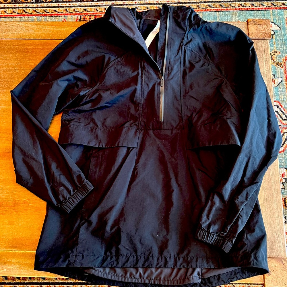 Lululemon light rain jacket